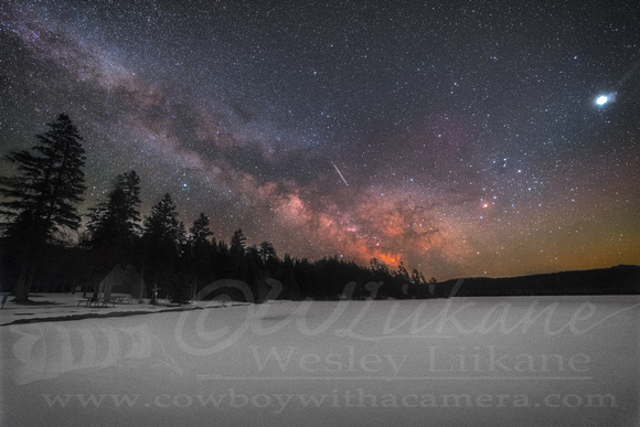 Lyride Meteor and Milky Way